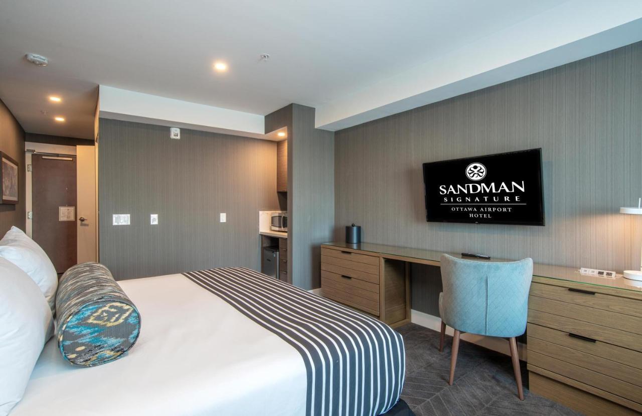 Sandman Signature Ottawa Airport Hotel Exteriör bild